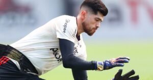 Rossi emite aviso ao Flamengo a respeito do Central Córdoba