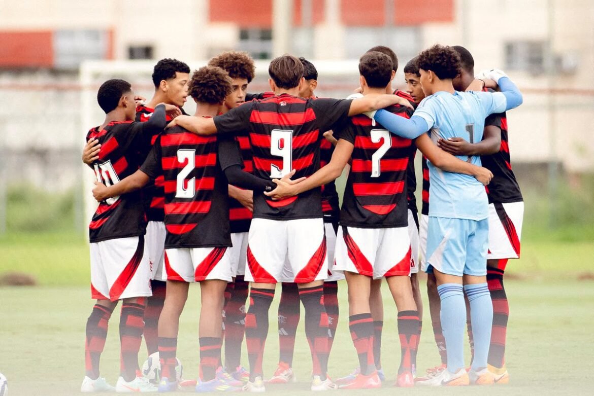 Flamengo sofre derrota acachapante para o Cruzeiro e permanece sem vitórias no Campeonato Brasileiro Sub-17