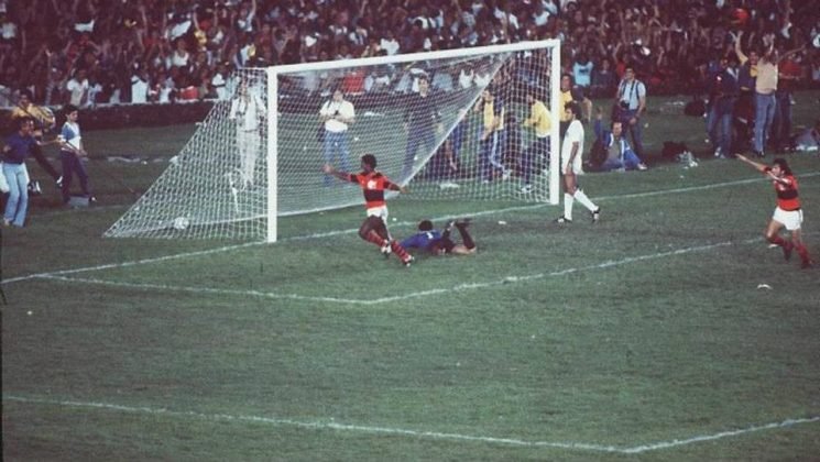 flamengo campeao brasileiro 1983 gol adilio