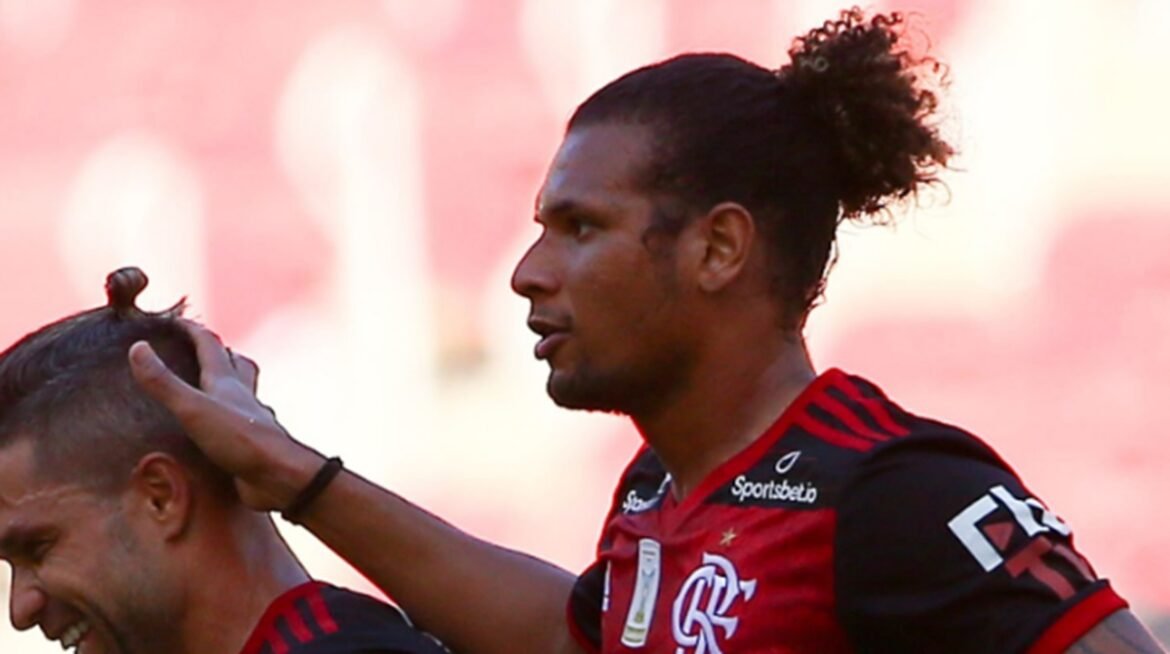 Dirigente de clube da Série A comenta sobre Arão: 'Ainda não podemos confirmar'