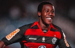 3 jogadores que saíram do Fluminense para jogar no Flamengo