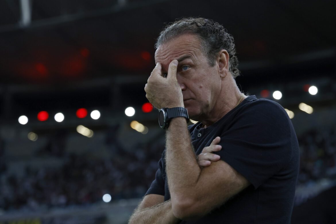 Atlético-MG convoca três novidades para duelo contra o Flamengo no Brasileirão