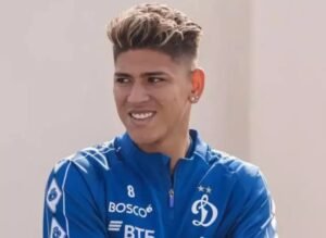 Flamengo se mostra confiante na contratação de Carrascal e espera sua chegada na próxima semana.