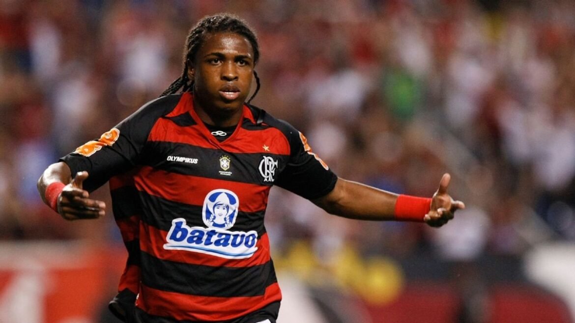 Diego Maurício, ex-jogador do Flamengo, é contratado por novo time da Ásia.