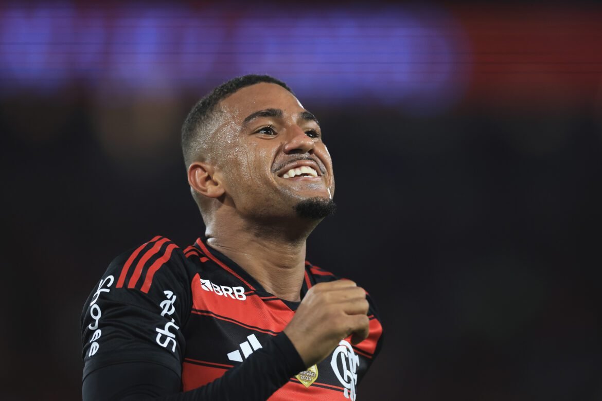 Em excelente fase no Flamengo, Samuel Lino é chamado para representar a Seleção Brasileira em partidas.