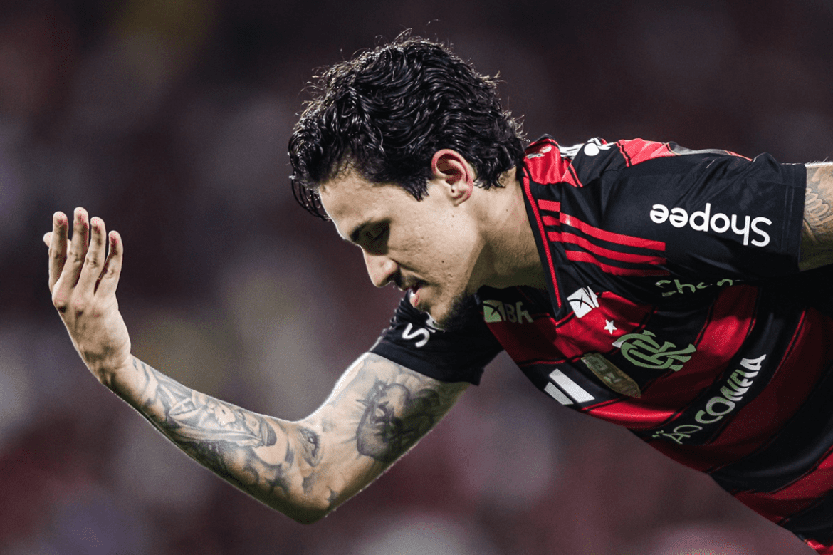 Ranking atualizado dos principais artilheiros do Flamengo contra o Vitória