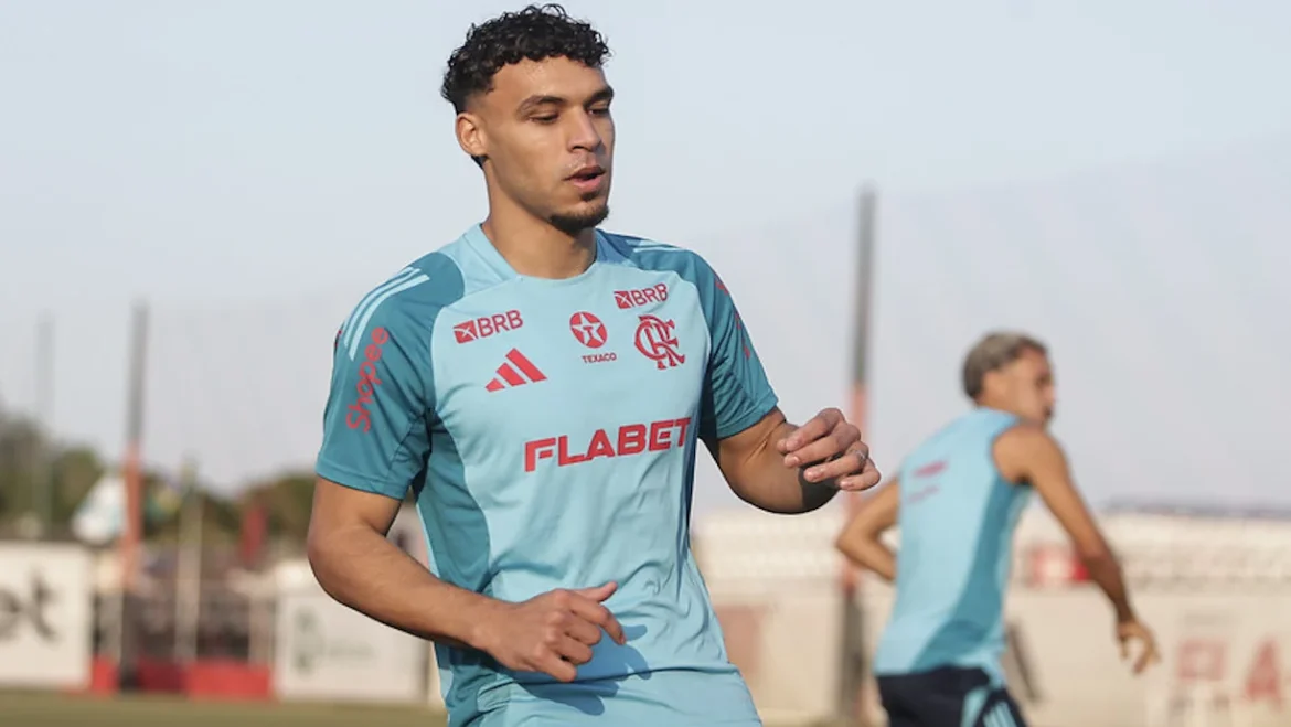 Victor Hugo é alvo de clube brasileiro após recomendação de Sampaoli.