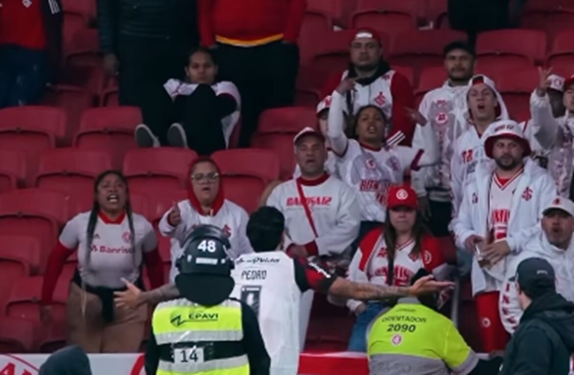 Vídeo da Conmebol registra torcedores do Inter ofendendo Pedro; confira.