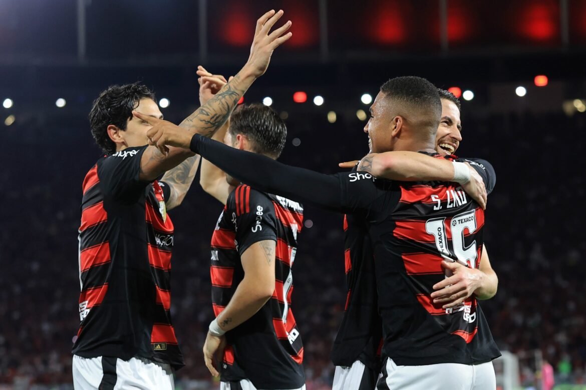 Atacante do Flamengo se destaca como o maior pontuador do Cartola entre os novos reforços da janela.