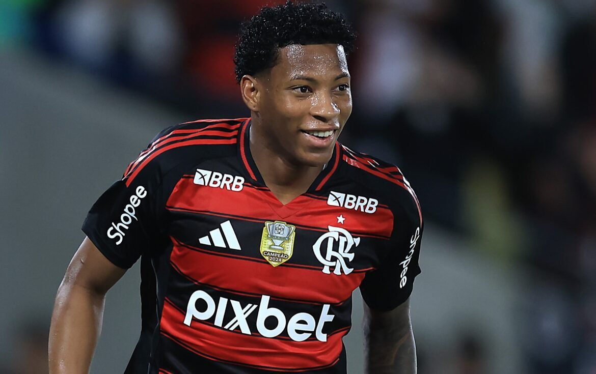 Conmebol confirma liberação de Plata para atuar na Libertadores, encerrando rumores.