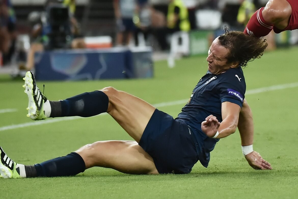 David Luiz tem desempenho abaixo do esperado e é severamente criticado pelo Bayern na Liga dos Campeões.