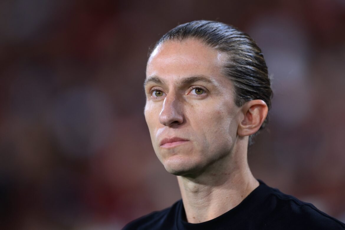 Flamengo deve alcançar um equilíbrio desafiador para garantir a classificação na Libertadores, afirma comentarista.