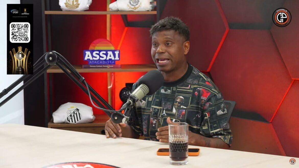 Edílson recorda as 'discussões de vaidade' com Petkovic e conta os detalhes do gol do tri: 'O Vasco pediu a falta'