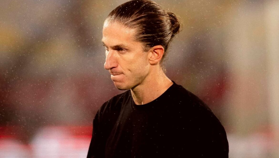 Preocupação na defesa: Filipe Luís analisa desafios do Flamengo no Fla x Flu