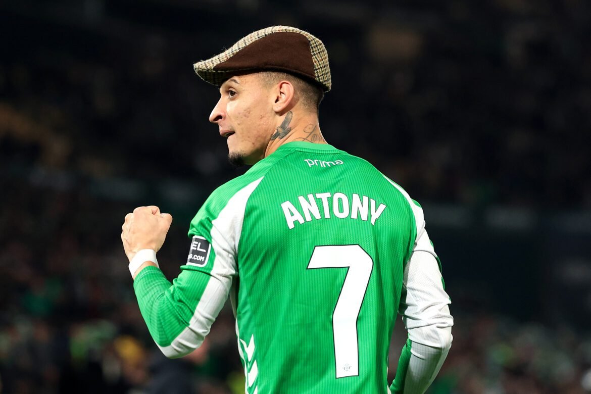 Antony fala sobre a chance de jogar no Flamengo.