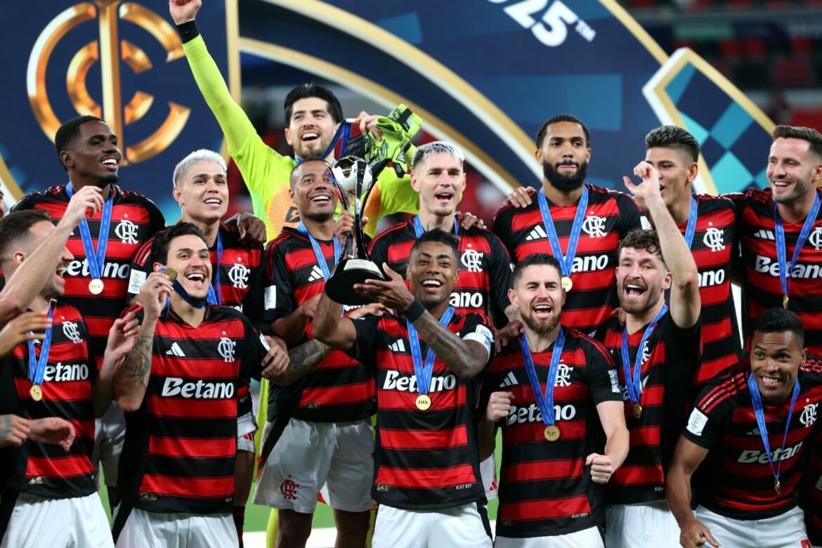 Atualizações do Flamengo hoje: Pyramids, PSG e Juninho