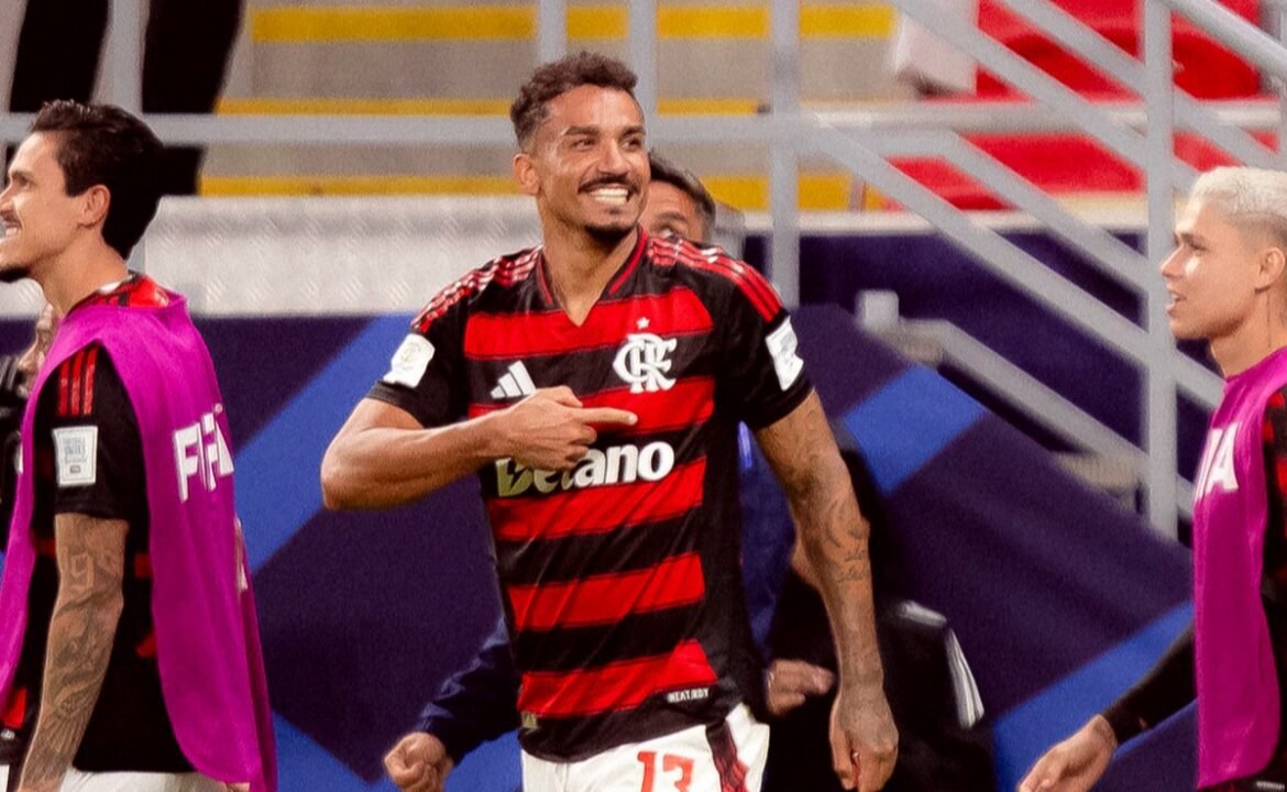 Flamengo 2x0 Pyramids: gol de falta garante vitória, Danilo brilha e Mengão avança para a final do Intercontinental.