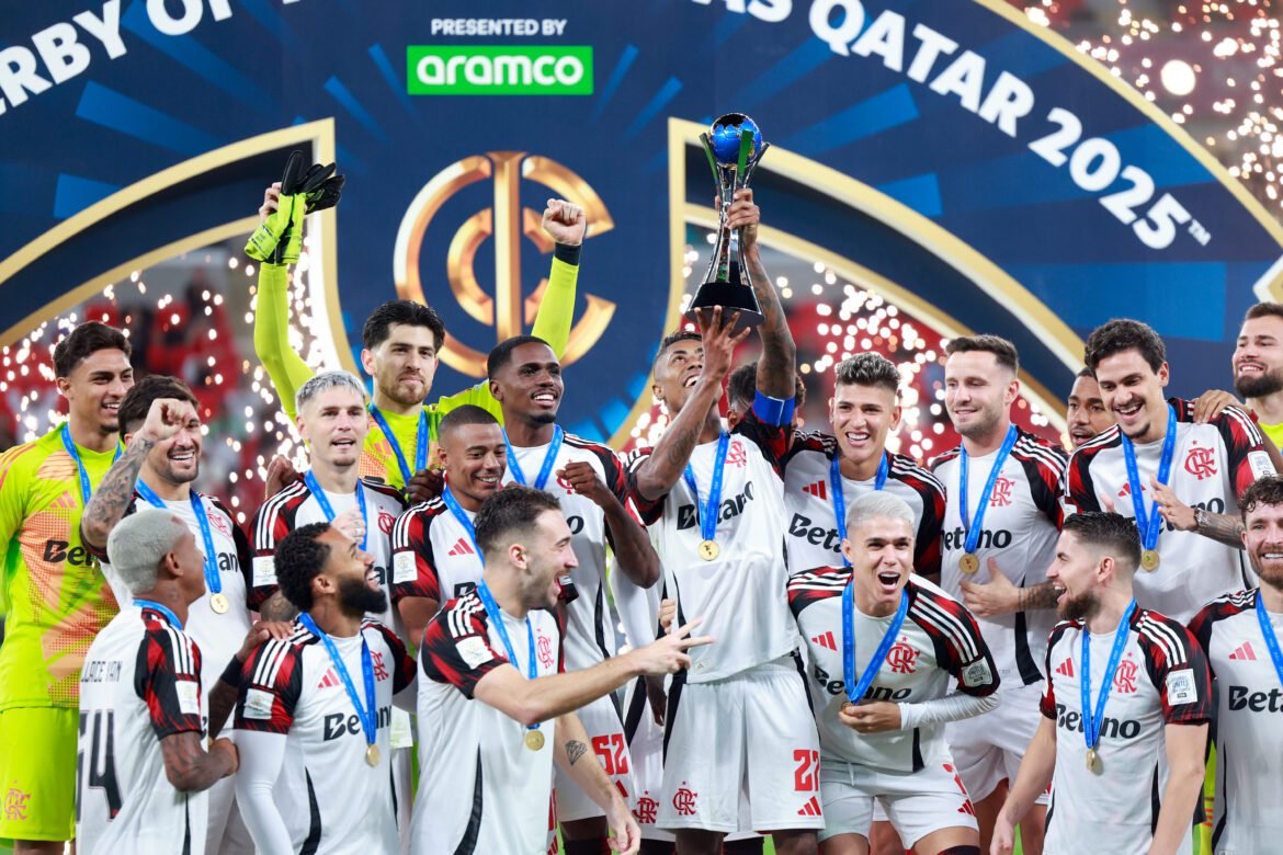 Flamengo alcança conquista histórica ao vencer o Cruz Azul.
