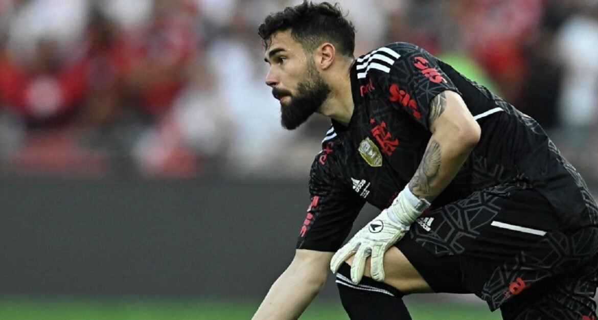 Flamengo presta homenagem a Matheus Cunha, que envia mensagem antes de sua transferência para o Cruzeiro.