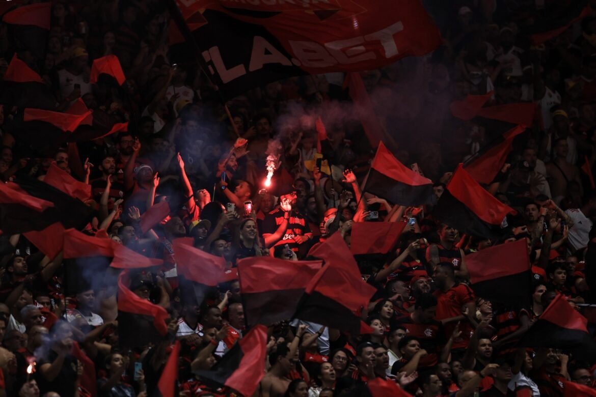 Flamengo apresenta Pacote Maracanã 2026: confira preços, calendário e áreas disponíveis.