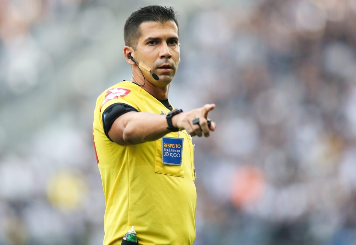 Flamengo x Vasco: árbitro designado gerou controvérsias na decisão do Carioca 2025.