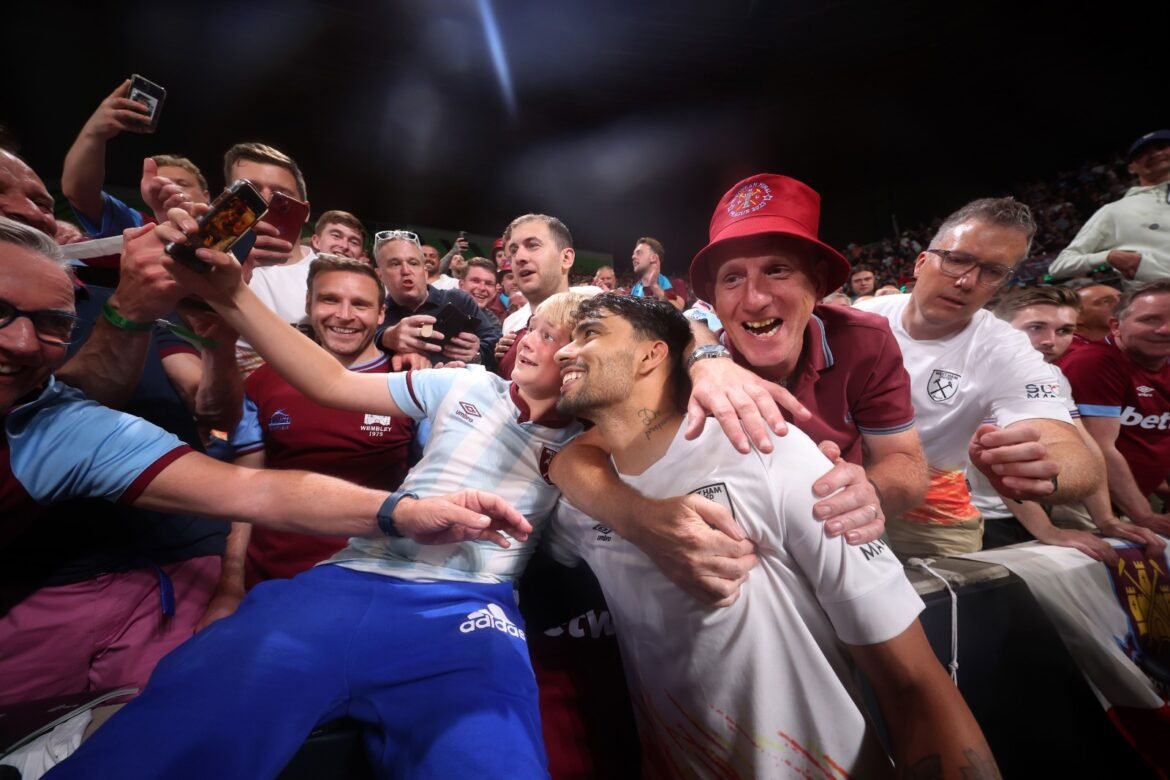 Torcedores do West Ham comentam sobre a possível transferência de Paquetá para o Flamengo: 'Seria ótimo para nós'.
