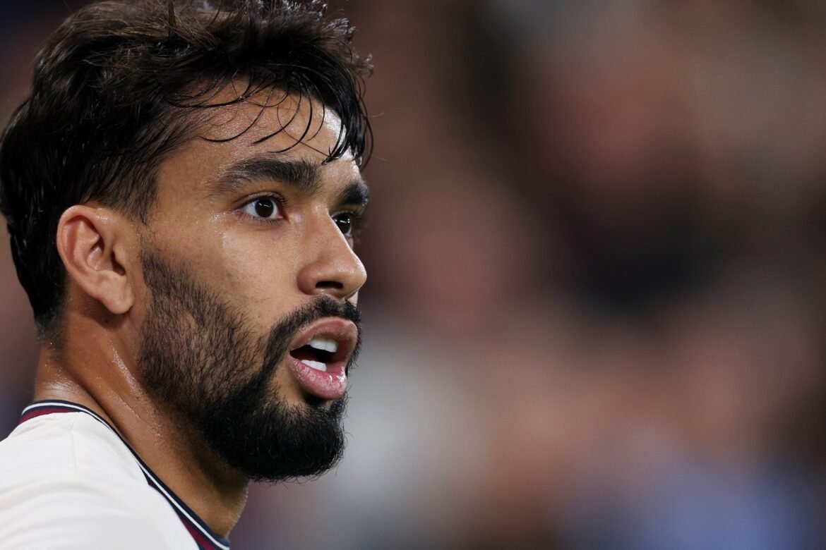 West Ham se encontra para discutir valor da venda de Paquetá ao Flamengo.