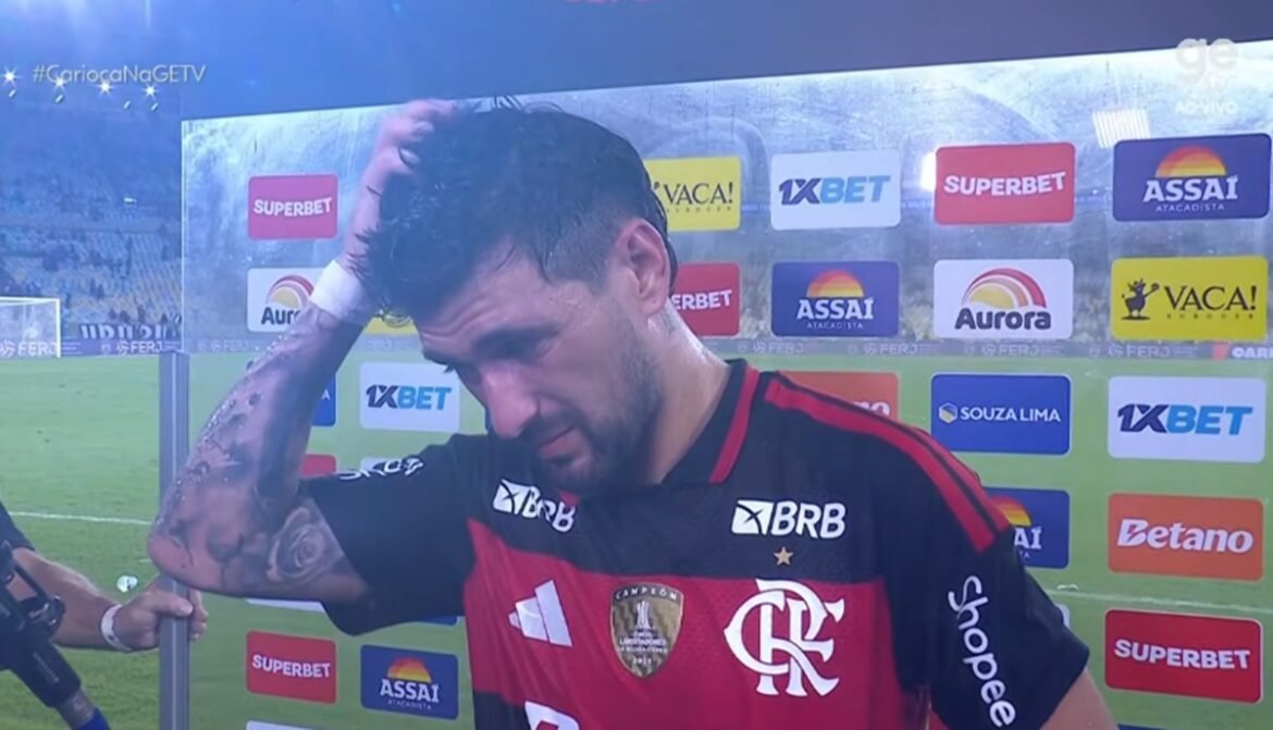 Arrascaeta envia mensagem ao time do Flamengo em preparação para a final contra o Lanús.