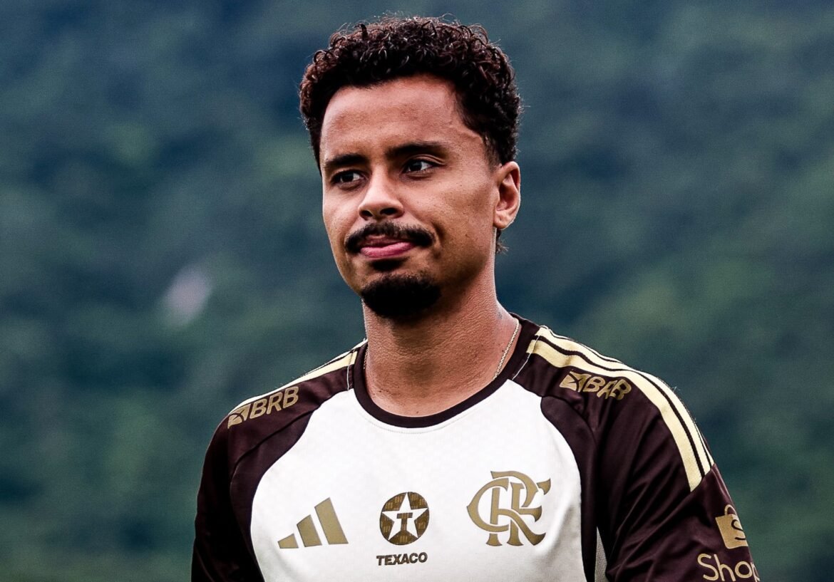Flamengo impõe condições que dificultam transferência de Allan para o Corinthians.