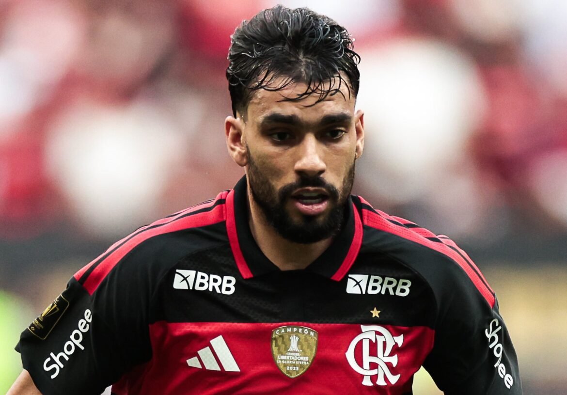 Paquetá completa 100 partidas pelo Flamengo após um retorno memorável.