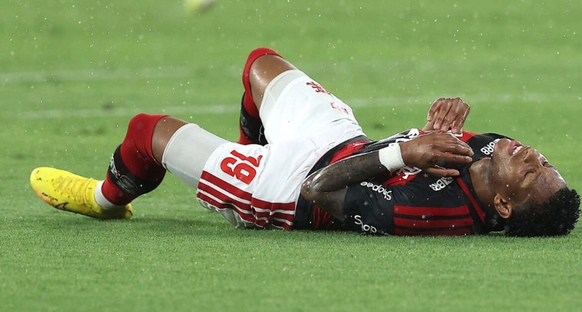 Novidades do Flamengo nesta data: Gonzalo Plata, Léo Pereira e Saúl