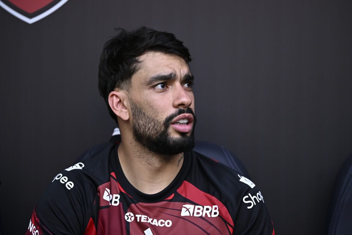 Paquetá desconsidera provocação do Corinthians e elabora estratégia para vencer o Flamengo.
