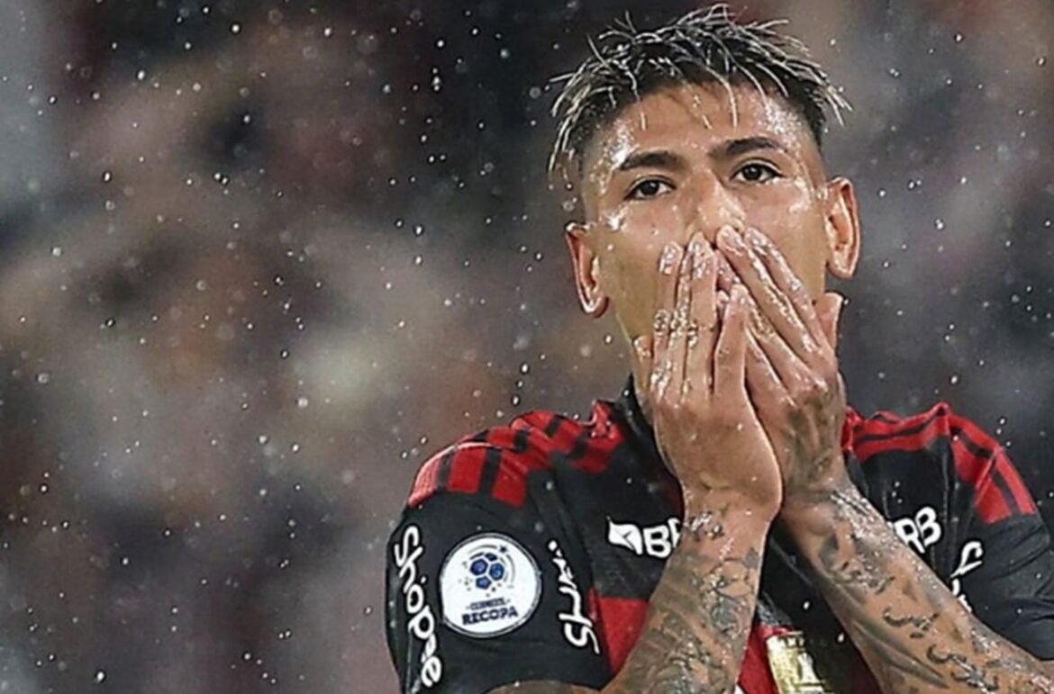 STJD impõe severa suspensão a Carrascal, jogador do Flamengo; confira os detalhes.