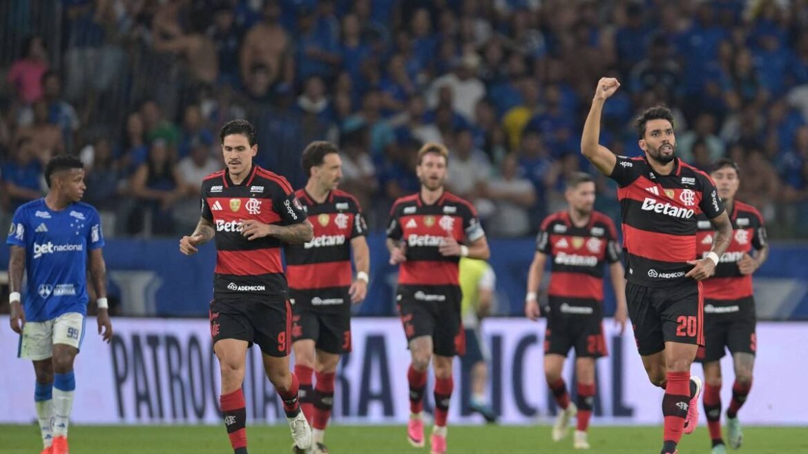 Empate em 1 a 1 no Mineirão mantém Flamengo e Cruzeiro com chances na Libertadores.