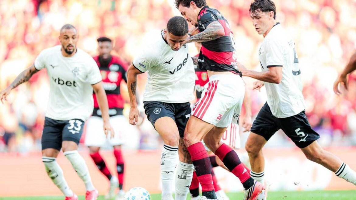 Flamengo derrota Botafogo no Maracanã e controla o jogo na primeira etapa.