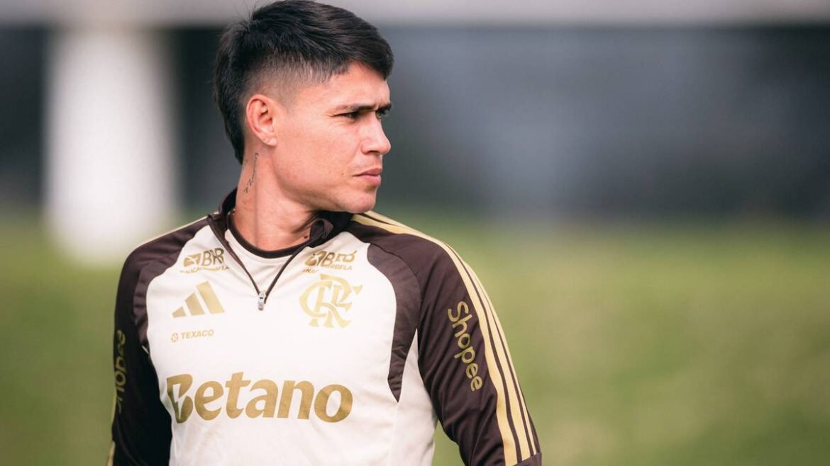 Flamengo se prepara para enfrentar o Mirassol e espera o retorno de Luiz Araújo.