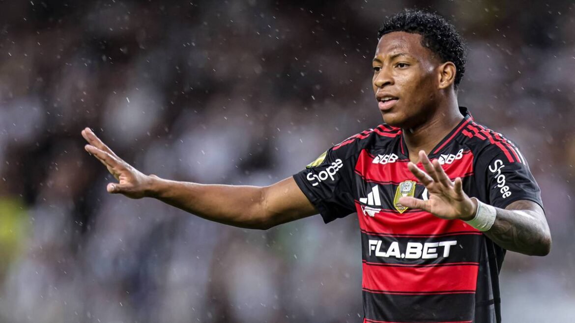 Gonzalo Plata completa 100 partidas pelo Flamengo e marca nove gols.