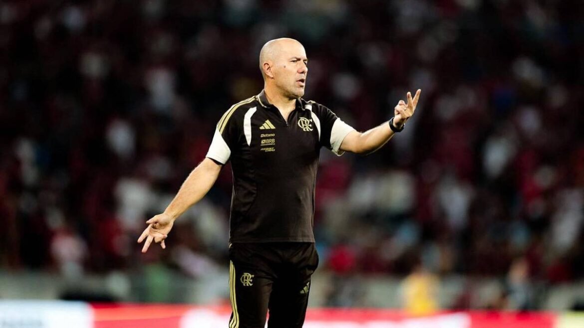 Leonardo Jardim destaca falhas técnicas na derrota do Flamengo na etapa final.