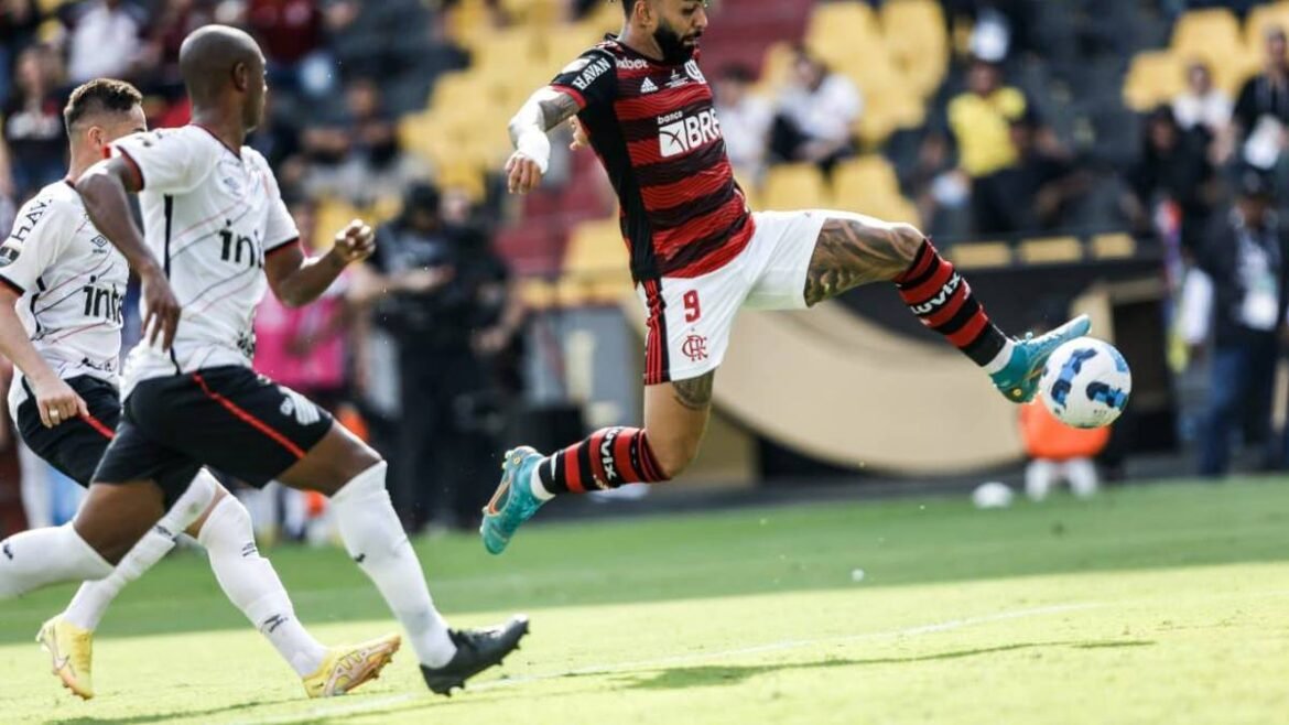 Flamengo disputa vaga nas quartas de final da Libertadores contra o Independiente del Valle.