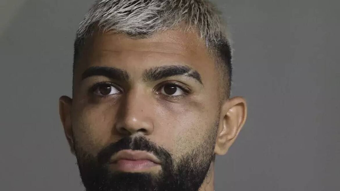 Gabigol afirma que é pouco provável sua permanência no Santos e manifesta desejo de retornar ao Flamengo.