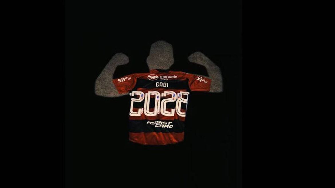 Gabigol revela que havia um acordo verbal para prolongar seu contrato com o Flamengo até 2028.