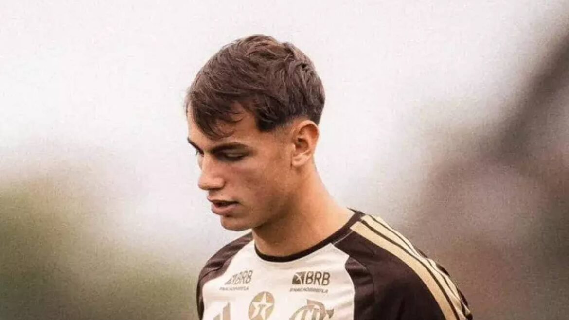 Joaquín Freitas realiza o primeiro treino no Flamengo, no Ninho do Urubu.